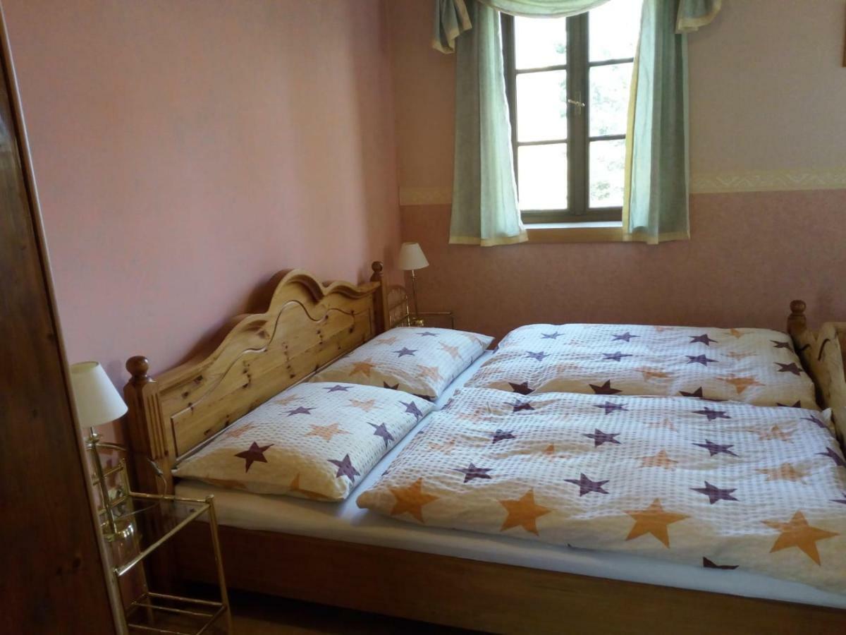 Restaurant A Pension Sorrento Hotel Novy Bor Bagian luar foto